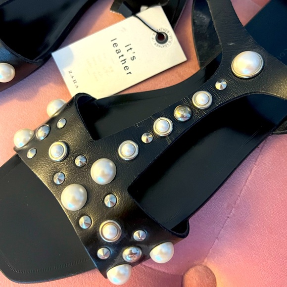 NWT ZARA leather sandal with pearl details. Size 40 (9). - Picture 6 of 9